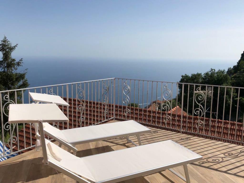 فيلا Panoramic Viewpoint أَجيرولا المظهر الخارجي الصورة