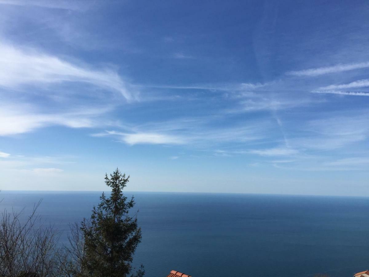 فيلا Panoramic Viewpoint أَجيرولا المظهر الخارجي الصورة